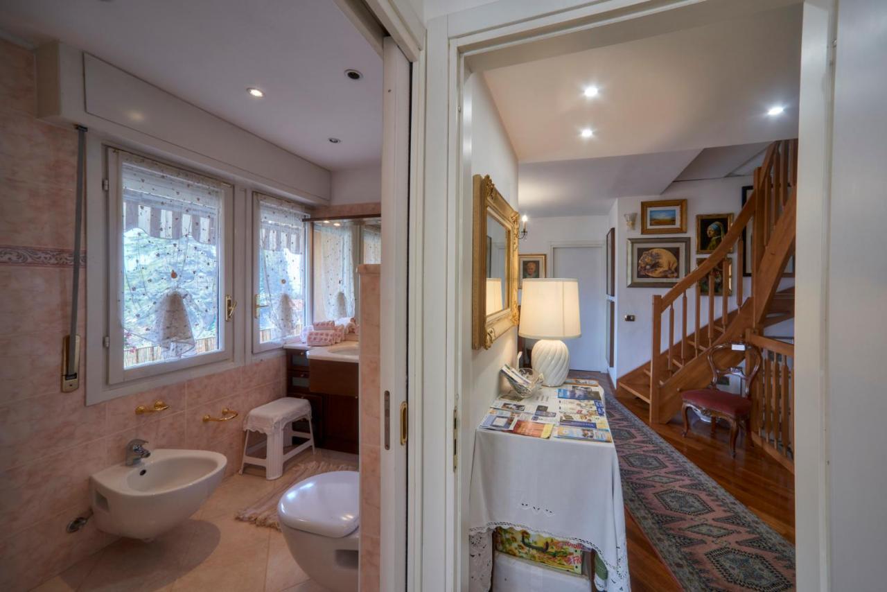 Tosca House Bed and Breakfast Βαρένα Εξωτερικό φωτογραφία